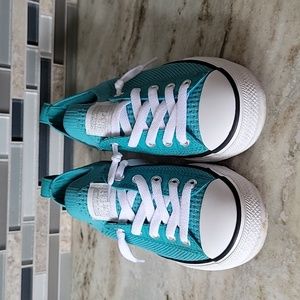 Converse slip on girls sneakers
